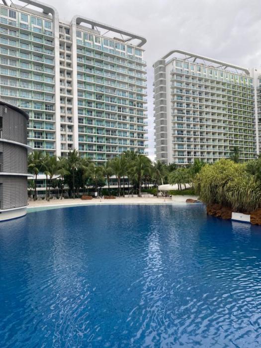 The Hirayas Suite - Azure