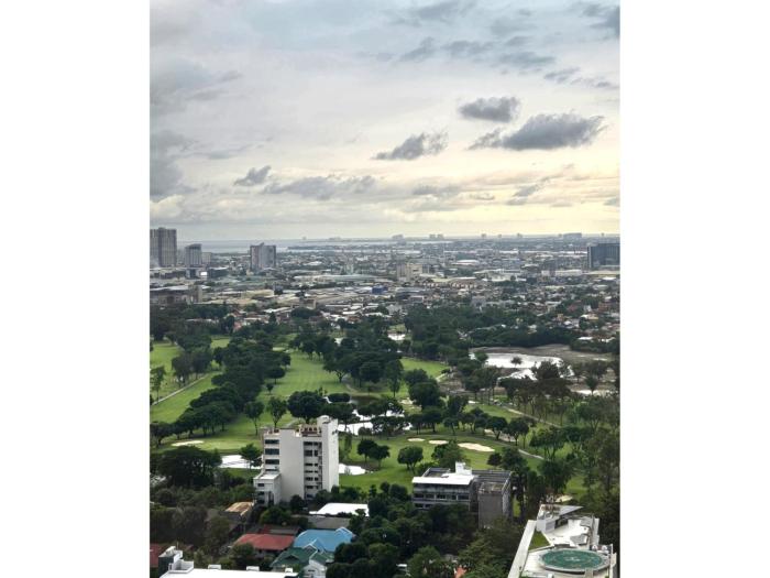 Studio With Citylights and SEAview near MALL inside IT PARK