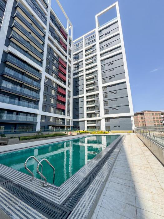 Luxury 2 Bedroom Near Airport Mall and National Park