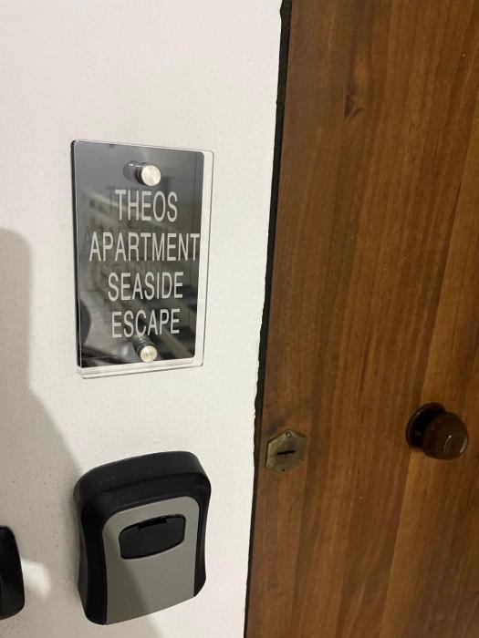 Theos Apartment Beachside Escape