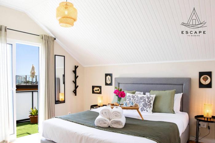 Izzys Place by ESCAPE to Madeira