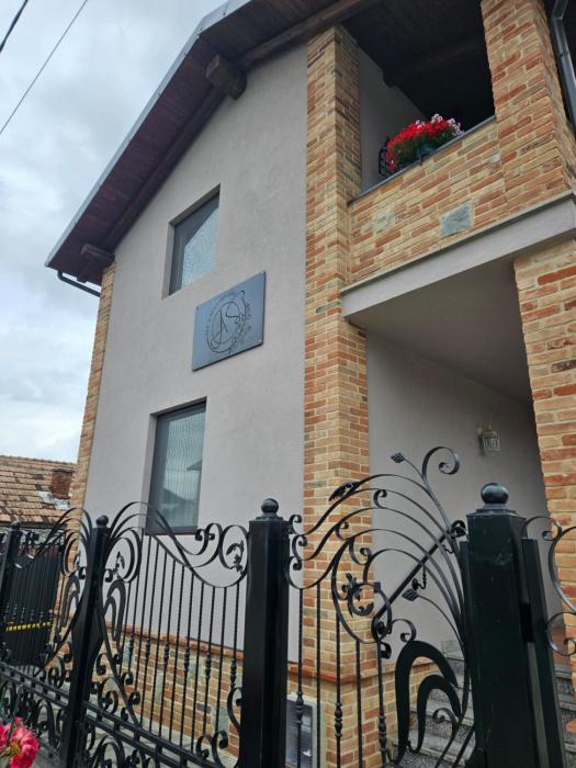 Ale&Sere Housing