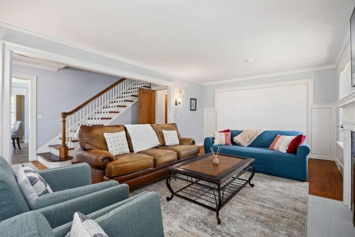 Comfortable Private Room | Shared Bath & Kitchen