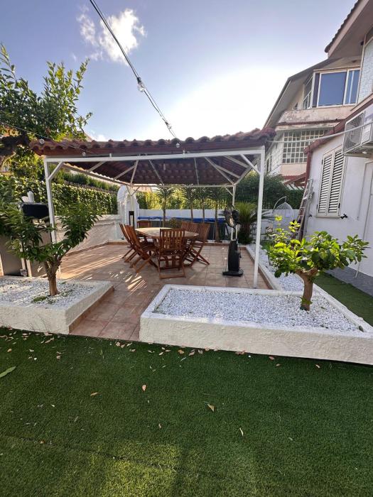 Relax in piscina privata a due passi da Tropea e Pizzo