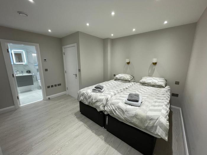 Golders Green Gem - Modern Flat