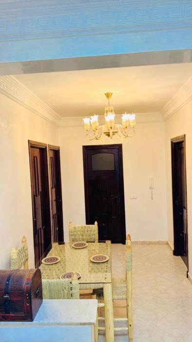 Spacieux appartement juste pour familles réservation juste pour les familles et les couples mariés