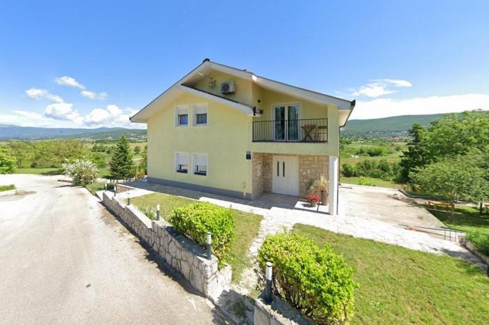 Family friendly house with a swimming pool Imotski - Zagora - 24581