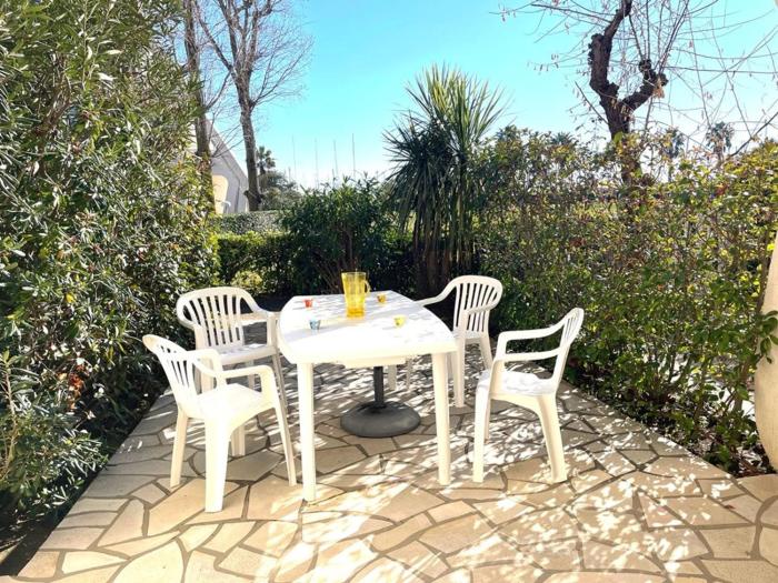 Appartement duplex 4 couchages avec terrasse, parking et climatisation à La Grande Motte - FR-1-790-36