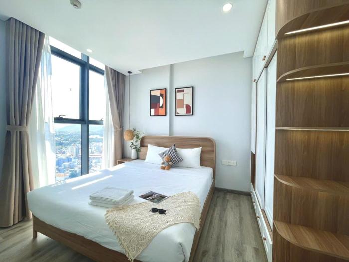 2BR - Marina Suites Luxury Apt - Sea, Mountain View