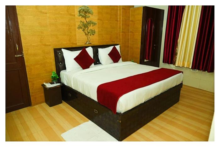 Hotel Ravi B-R Group In Jaipur