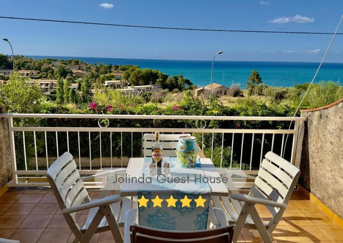 Jolinda Guest House accogliente appartamento vista mare, vicino al centro di Cefalù con piscina fuori terra