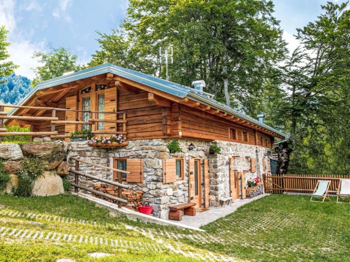 Chalet Baita al Compo by Interhome