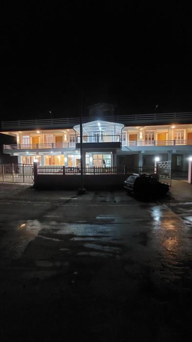 esS PHLYNDA Inn