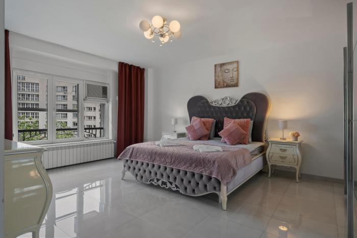 Silk Residence Next to Old Town