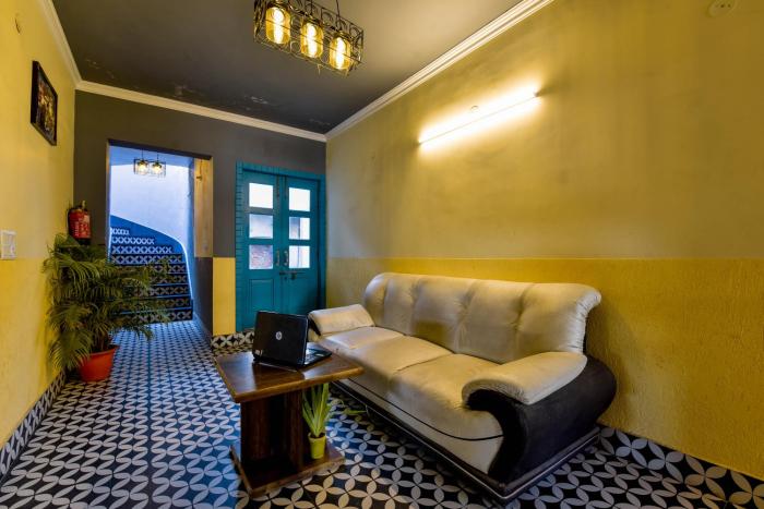 KK RESIDENCY Boutique stay at ISBT Doon