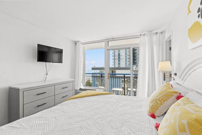 Coastal King Suite-Ocean Views-Boardwalk 640