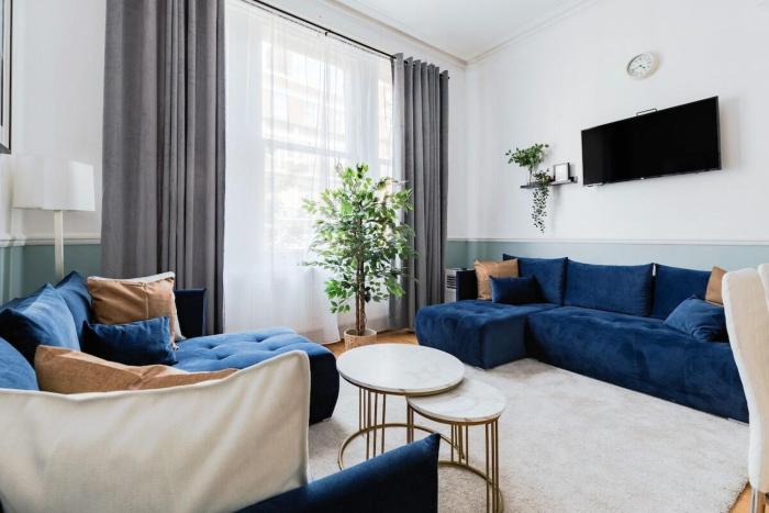 Lovely & Spacious 2 Bedr 2 Bath Earls Court