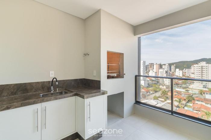 Apto c Churrasqueira a 550m da Praia UPS1002