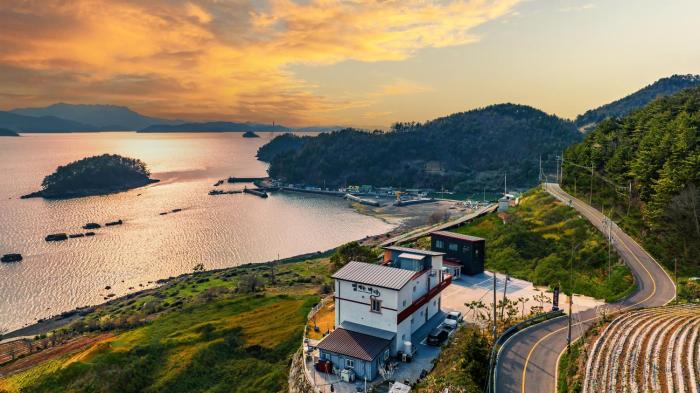 Yeosu the Sea of Counting Stars Pension