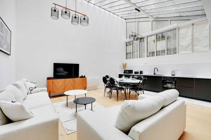 Authentique Apartment - 1BR- 2P- Voltaire