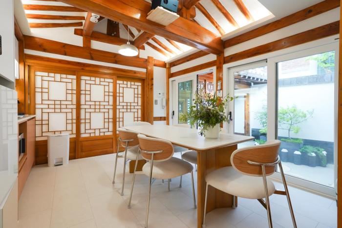 Seoul premium hanok StayDalmaji