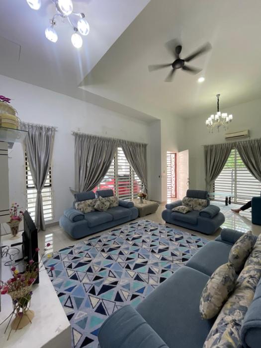 SemiD Double Storey Family Homestay