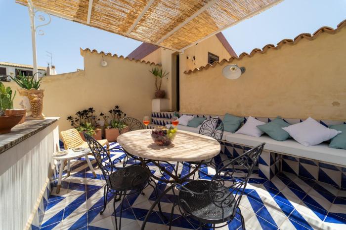 GuestHost - Romano Garden Terrace