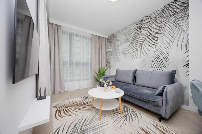 Grzybowska Stylish Apartment with Air Conditioning in Warsaw Wola by Noclegi Renters