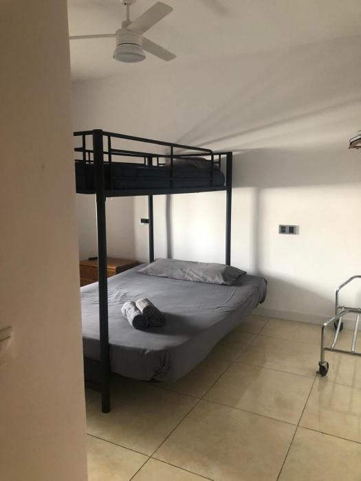 Espacioso Piso Gandia con Aire Acondicionado