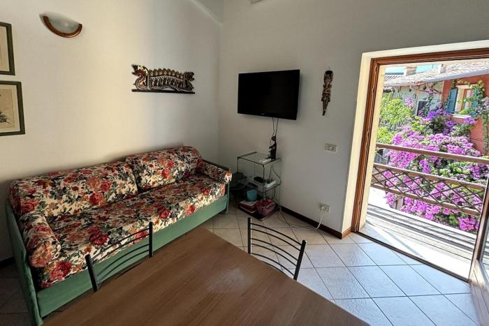 Mansarda con balcone nel cuore di Brenzone sul Garda