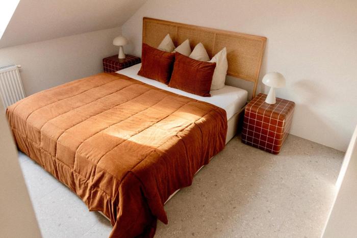 Brand New City Center Design Apartment - Near University- Schlossberg View - by Casa Momo