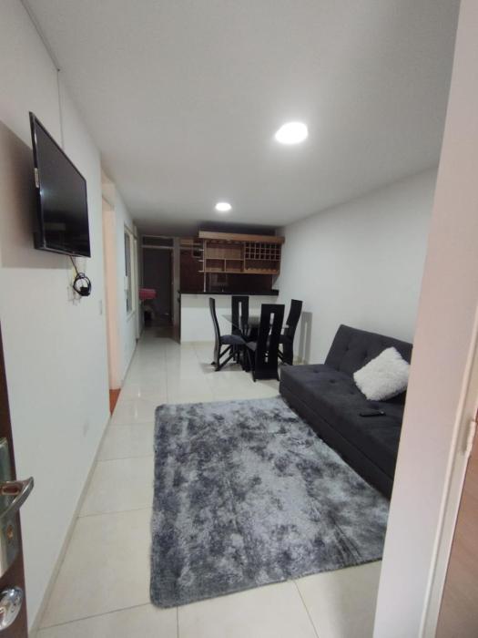 Apartamento amoblado y piscina fuera del alojamiento