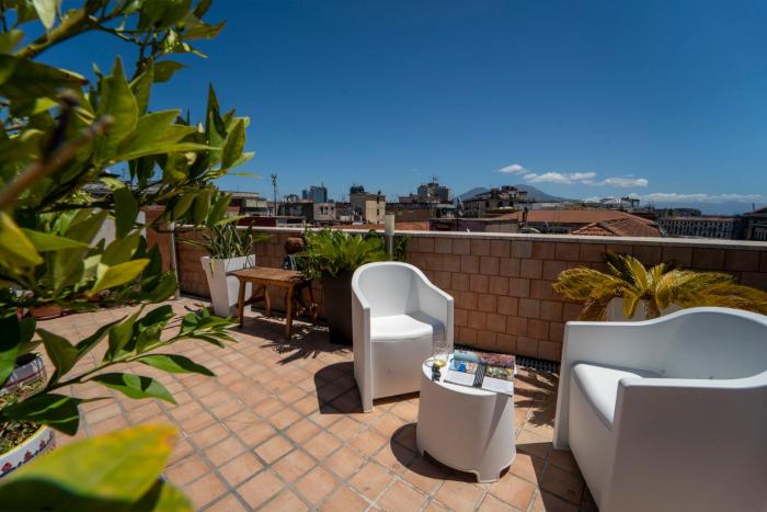 Casa Raffaela with Terrace by Wonderful Italy