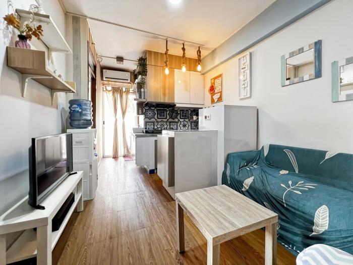 BEST View 2BR Apt Pluit Pool WiFi & Netflix