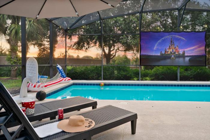 Family villa w private pool near Disney