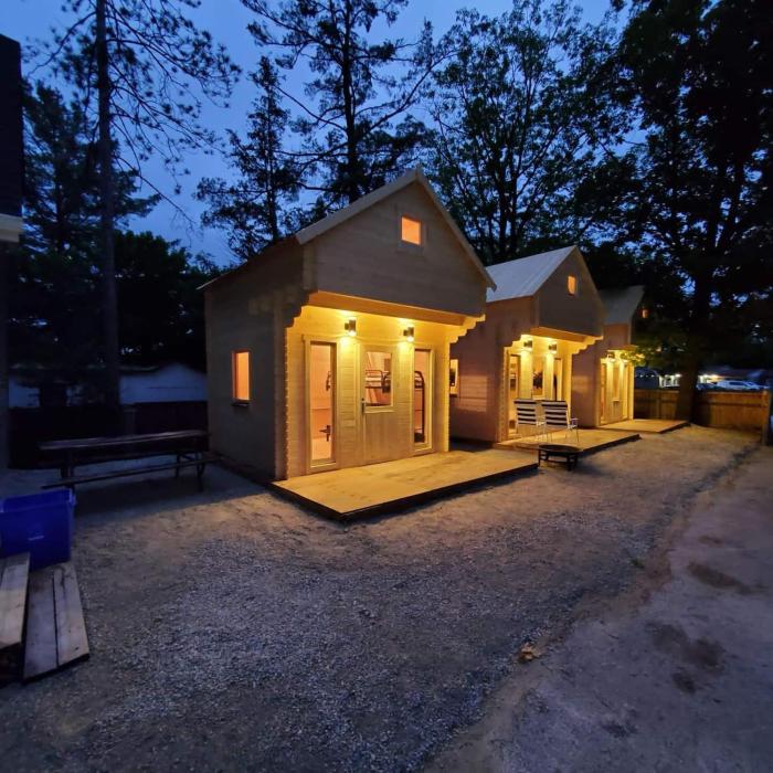 Wasaga Beach Bunkie 7