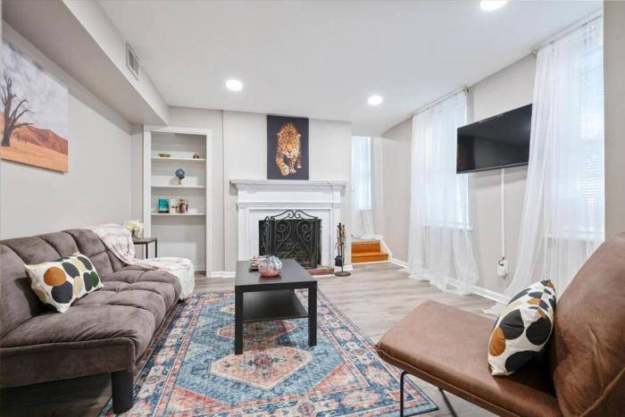 Newly Built 2 Bdrm-By Philly Center City