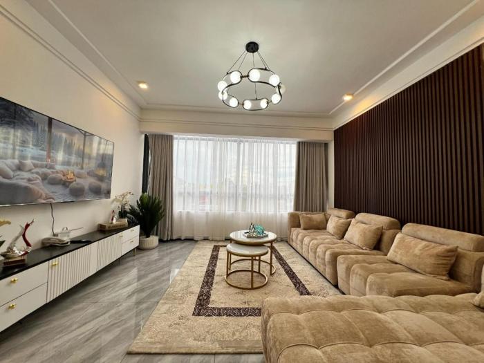 Comfort living three bedroom apartment with fully equipped gym swimming pool private parking space ,child play area and amazing scenic views