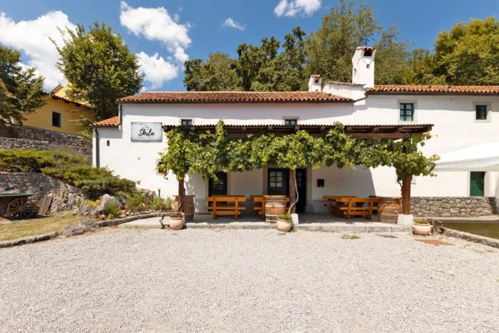 Kraška hiša Škrla