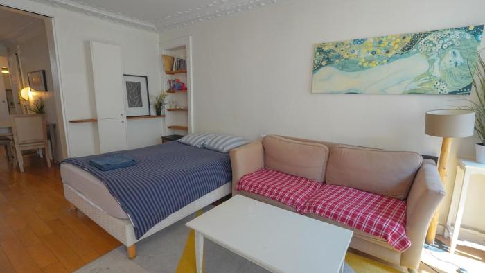 002 wonderful Studio in montorgueil