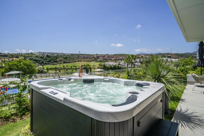 Fabuloso apartamento con jardín privado y jacuzzi