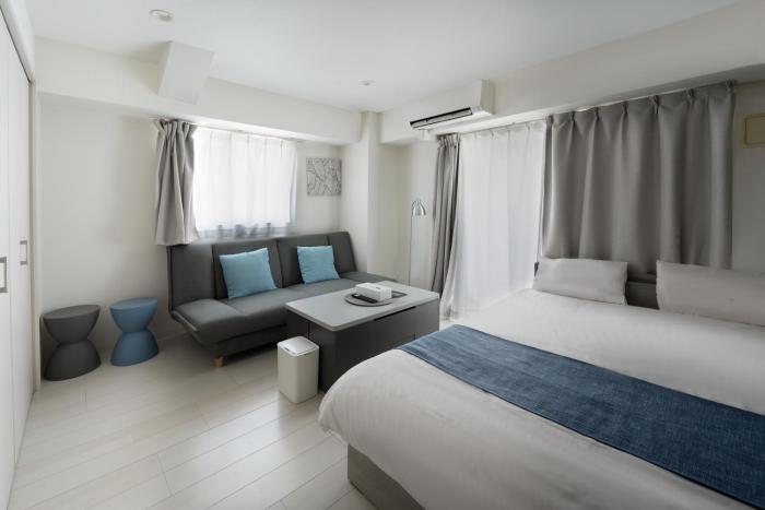 We support a comfortable trip, Direct access to Kansai Airport, Room in the heart of Osaka, Maximum 4 people, Room 402