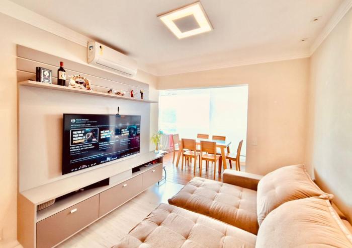 Aluguel de Apartamento em Santos com 2 Quartos e Churrasqueira na Varanda