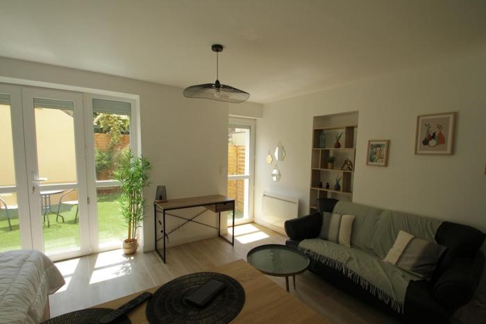 2-Appartement RDC 28 m2 avec Jardin