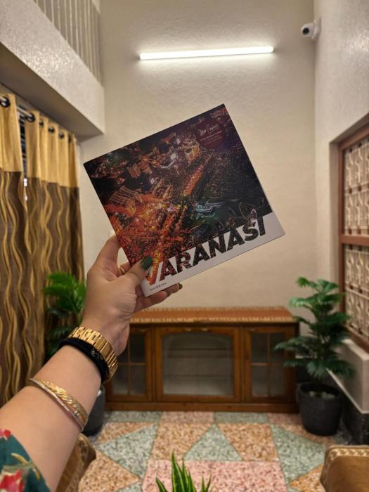 DeeHa Niwas - A Banarasi 3BHK Home in City Centre