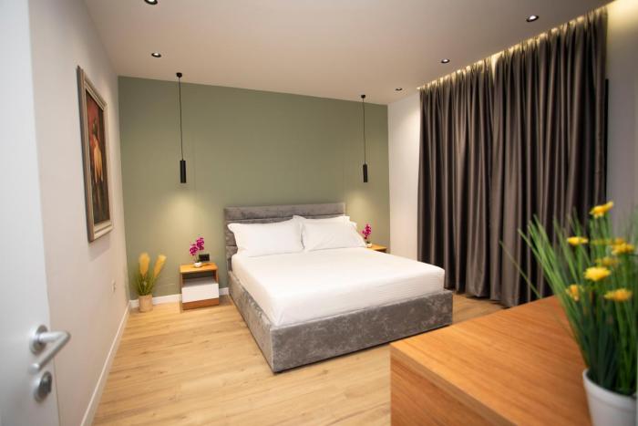 Villa Klaus Center Hotel