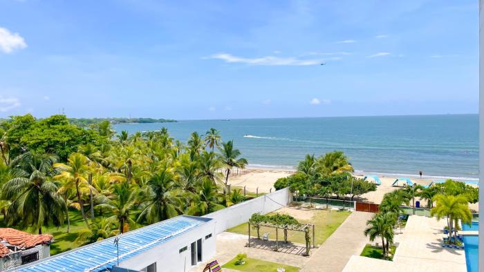 Magico Apartamento Frente al Mar 3 Habitaciones AR42