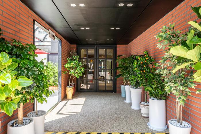 Brown Dot Hotel Hot Spring Yuseong