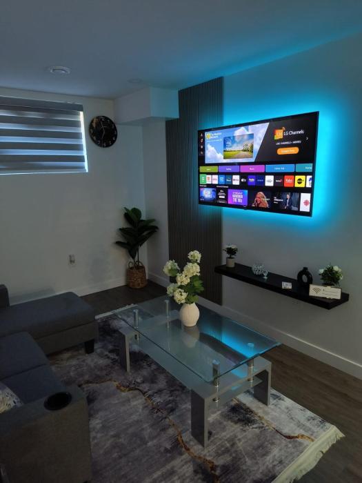 ArbyManies Place Newly Built Basement Apartment