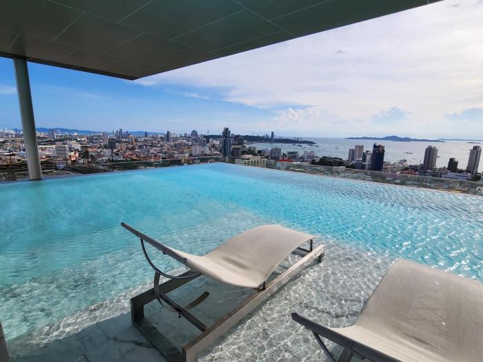 Central Pattaya Sea View Near Beach & Night Market